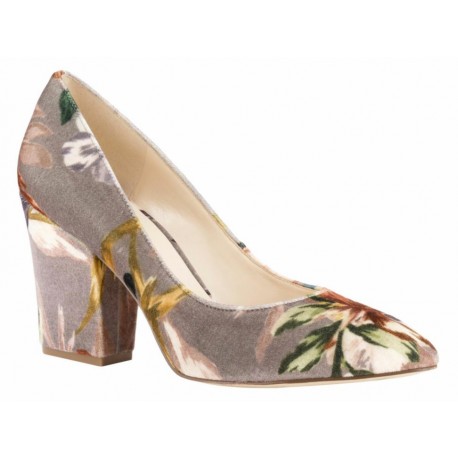 Zapatilla floral Nine West taupe - Envío Gratuito